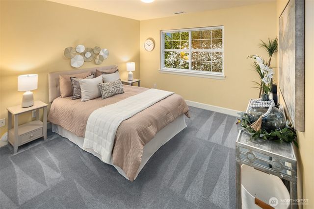 22017 SE 4th Street, Sammamish, WA 98074