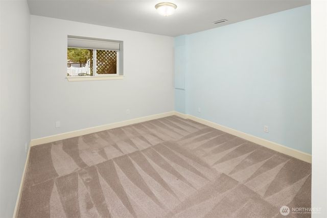22017 SE 4th Street, Sammamish, WA 98074