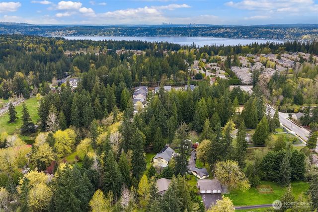 22017 SE 4th Street, Sammamish, WA 98074