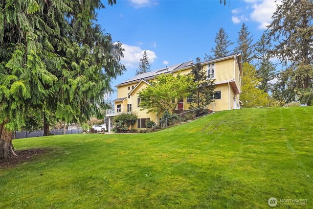 22017 SE 4th Street, Sammamish, WA 98074