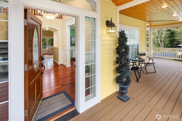 22017 SE 4th Street, Sammamish, WA 98074