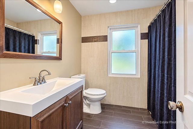 224 S Harvard Avenue, Addison, IL 60101