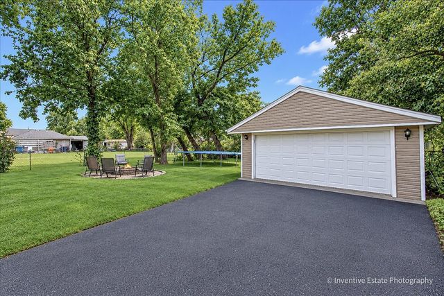 224 S Harvard Avenue, Addison, IL 60101