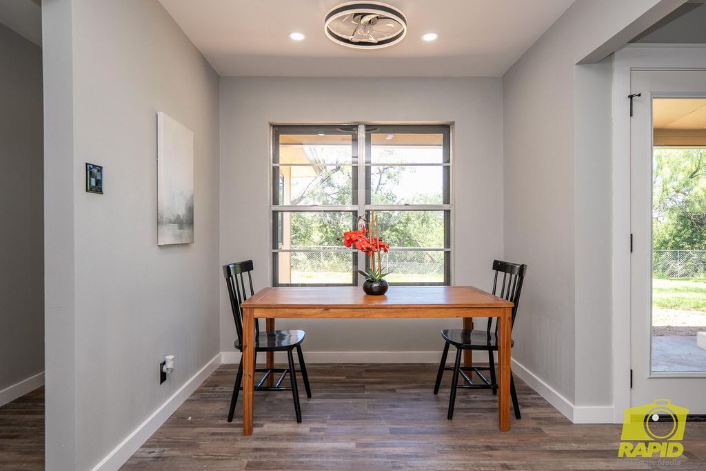 Image 14 of property listing at 1726 Catalina Drive, San Angelo, TX 76901