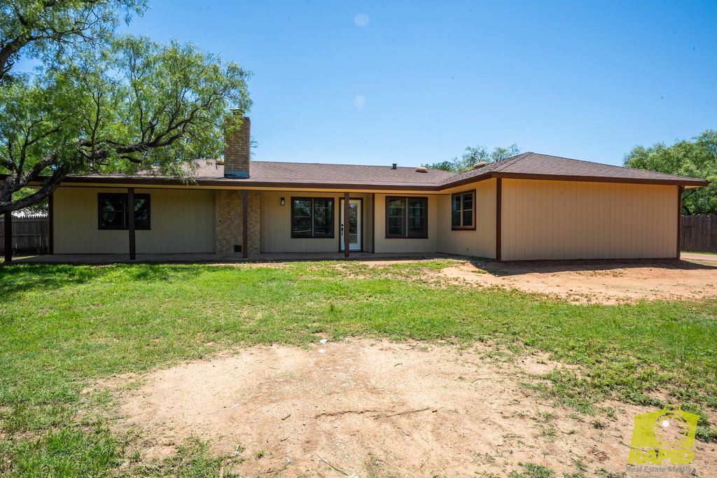 Image 37 of property listing at 1726 Catalina Drive, San Angelo, TX 76901