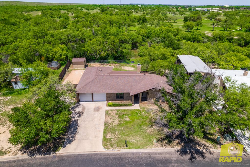 Image 48 of property listing at 1726 Catalina Drive, San Angelo, TX 76901