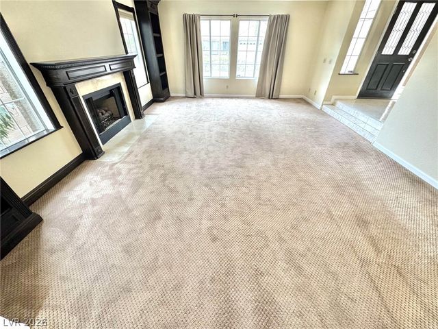 8240 Tivoli Cove Drive, Las Vegas, NV 89128