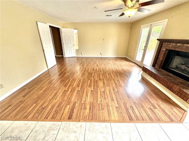 8240 Tivoli Cove Drive, Las Vegas, NV 89128