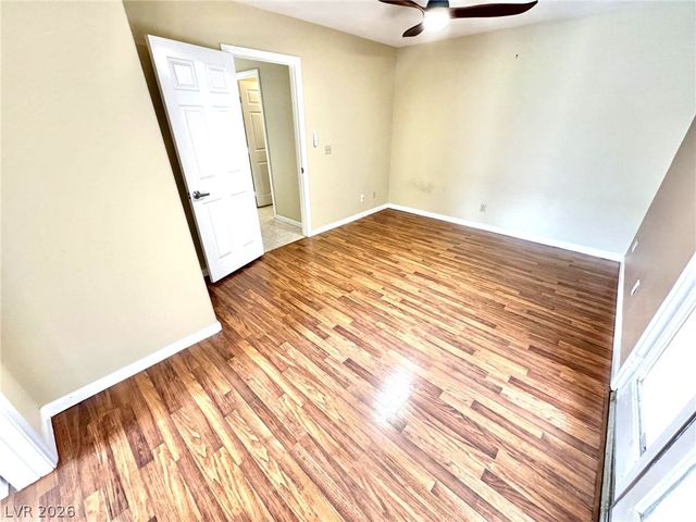8240 Tivoli Cove Drive, Las Vegas, NV 89128