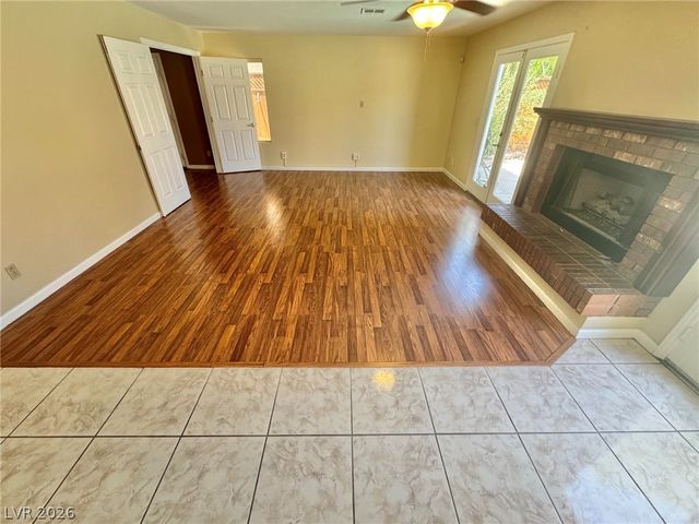 8240 Tivoli Cove Drive, Las Vegas, NV 89128