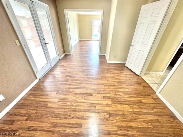 8240 Tivoli Cove Drive, Las Vegas, NV 89128
