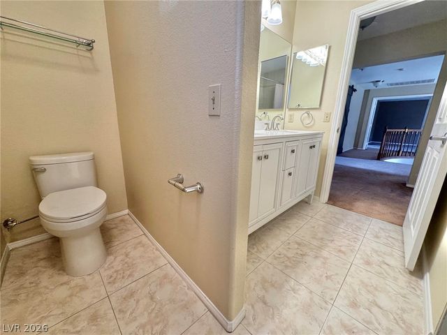 8240 Tivoli Cove Drive, Las Vegas, NV 89128