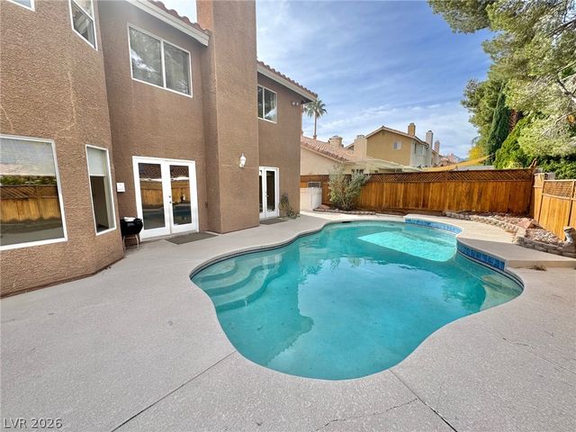 8240 Tivoli Cove Drive, Las Vegas, NV 89128