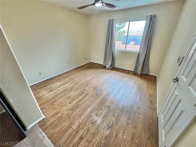 8240 Tivoli Cove Drive, Las Vegas, NV 89128