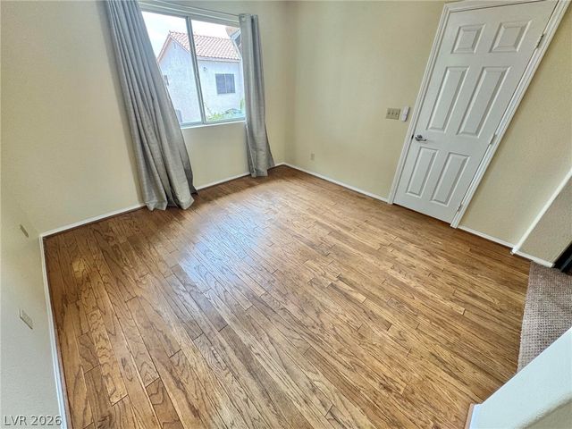 8240 Tivoli Cove Drive, Las Vegas, NV 89128