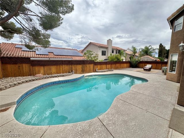 8240 Tivoli Cove Drive, Las Vegas, NV 89128