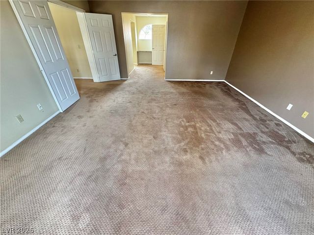 8240 Tivoli Cove Drive, Las Vegas, NV 89128