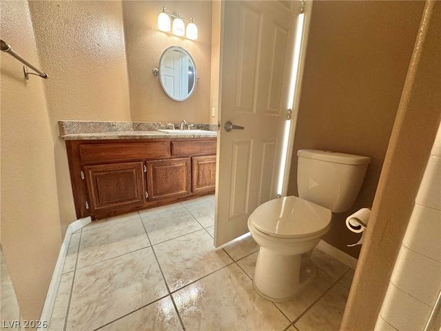 8240 Tivoli Cove Drive, Las Vegas, NV 89128