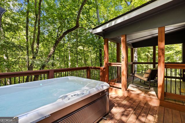 32 Squirrel Trail, Blue Ridge, GA 30513