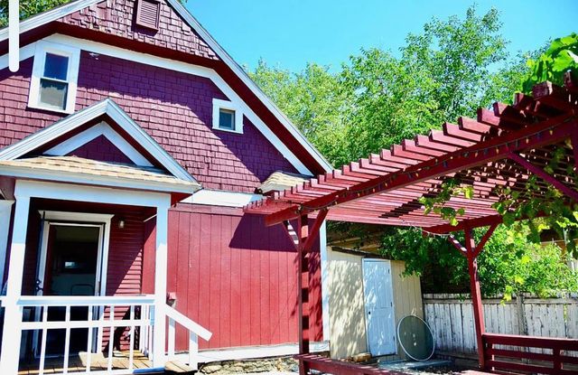 1627 W Knox Ave, Spokane, WA 99205