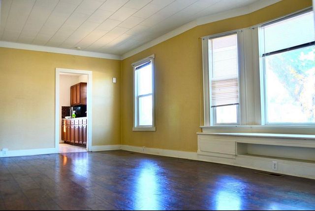 1627 W Knox Ave, Spokane, WA 99205
