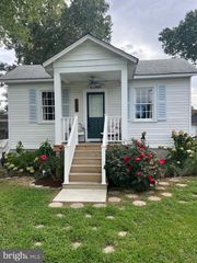 122 SULGRAVE ST, Colonial Beach, VA 22443