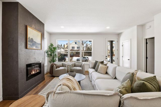 3520 27th Avenue S, Minneapolis, MN 55406