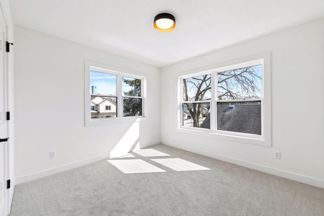 3520 27th Avenue S, Minneapolis, MN 55406