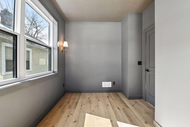 3520 27th Avenue S, Minneapolis, MN 55406