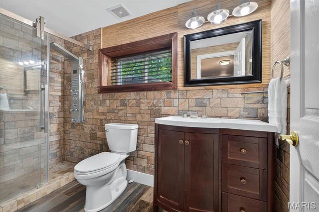 5 Hickory Valley Court, O'fallon, MO 63366