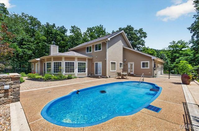 5 Hickory Valley Court, O'fallon, MO 63366