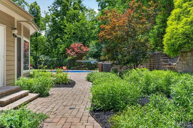 5 Hickory Valley Court, O'fallon, MO 63366