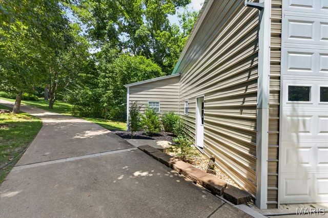 5 Hickory Valley Court, O'fallon, MO 63366