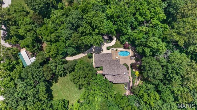 5 Hickory Valley Court, O'fallon, MO 63366
