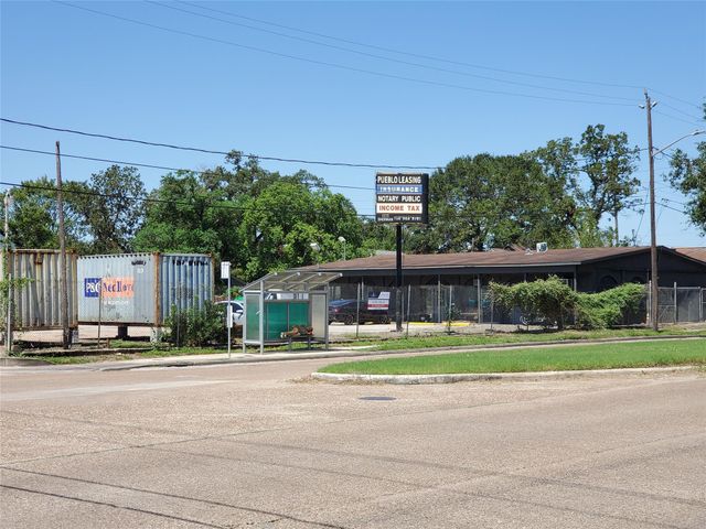 4615 Sherman Street, Houston, TX 77011
