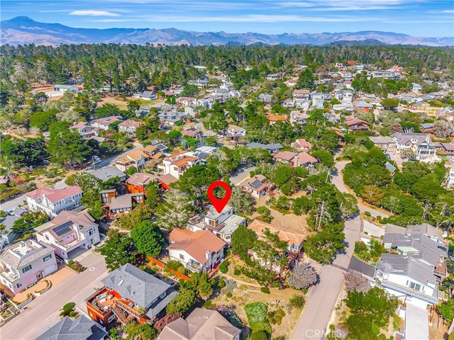 470 Wellington, Cambria, CA 93428