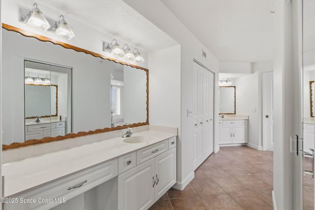 735 N Highway A1a 302, Indialantic, FL 32903