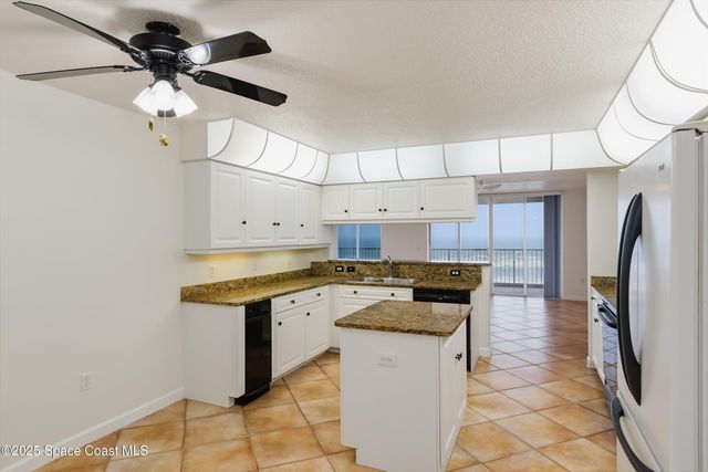 735 N Highway A1a 302, Indialantic, FL 32903