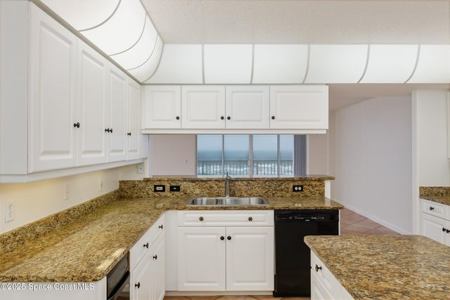 735 N Highway A1a 302, Indialantic, FL 32903