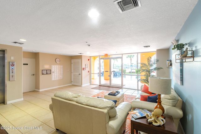 735 N Highway A1a 302, Indialantic, FL 32903