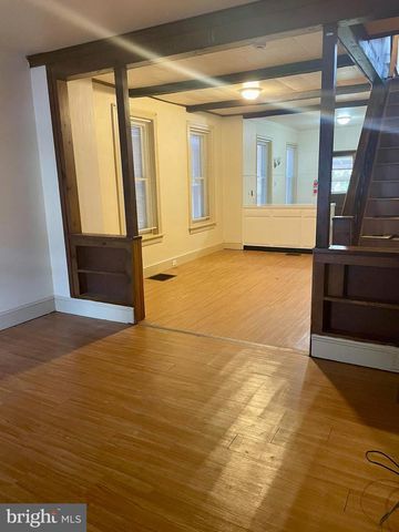 256 BEECH ST, Pottstown, PA 19464