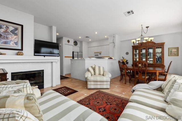12490 Heatherton 12, San Diego, CA 92128