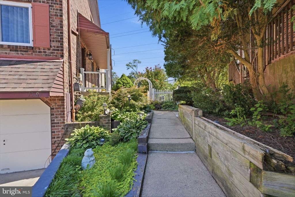 15181 BEVERLY DR, PHILADELPHIA, PA 19116 — photo 3