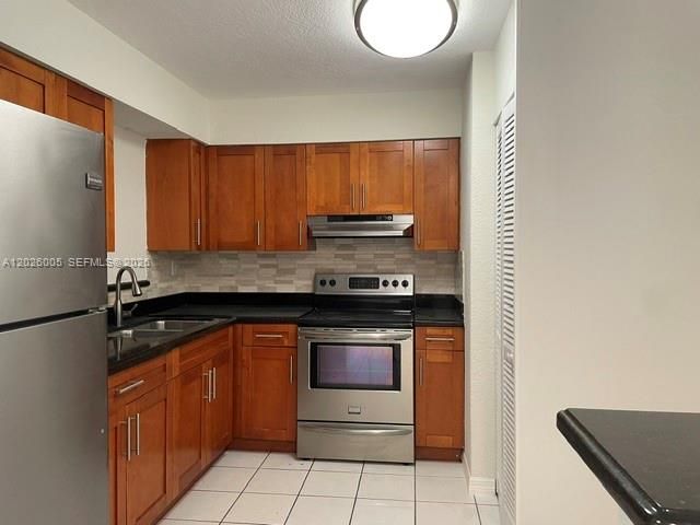 7700 SW 137th Ct 7700, Miami, FL 33183