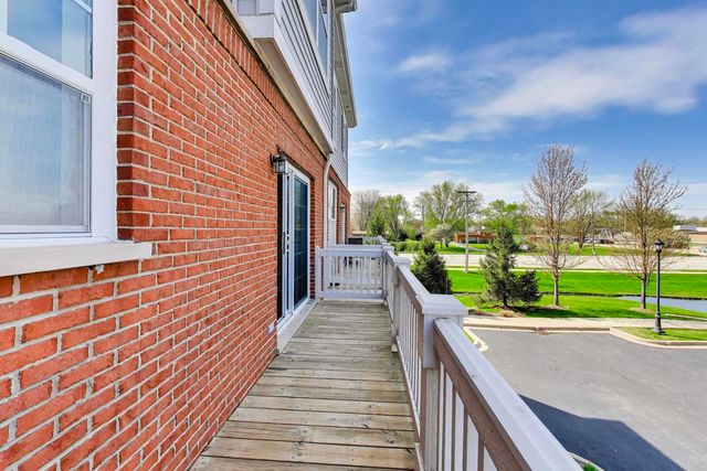 366 COUNTRY CLUB Drive, Prospect Heights, IL 60070