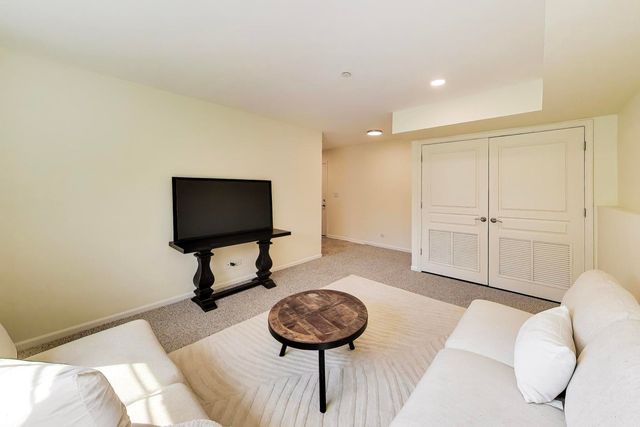 366 COUNTRY CLUB Drive, Prospect Heights, IL 60070