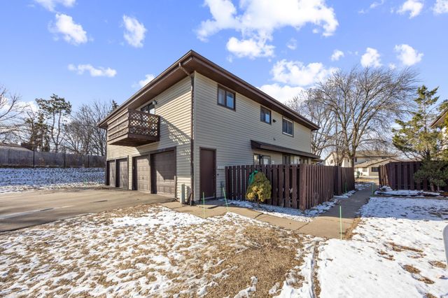 6425 83rd Court N 42D, Brooklyn Park, MN 55445