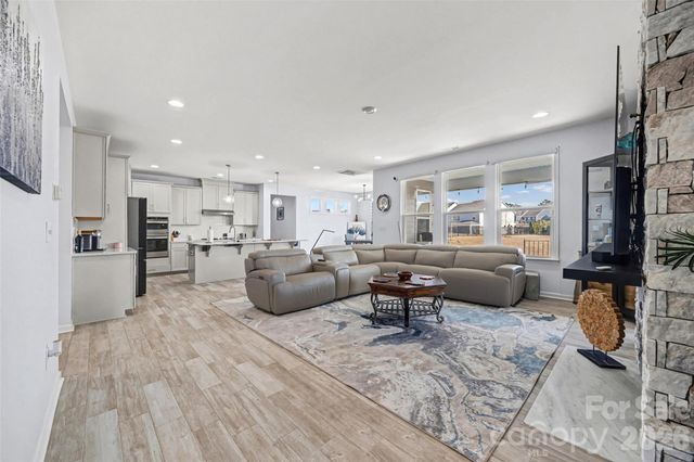 16203 Tulloch Road, Charlotte, NC 28278