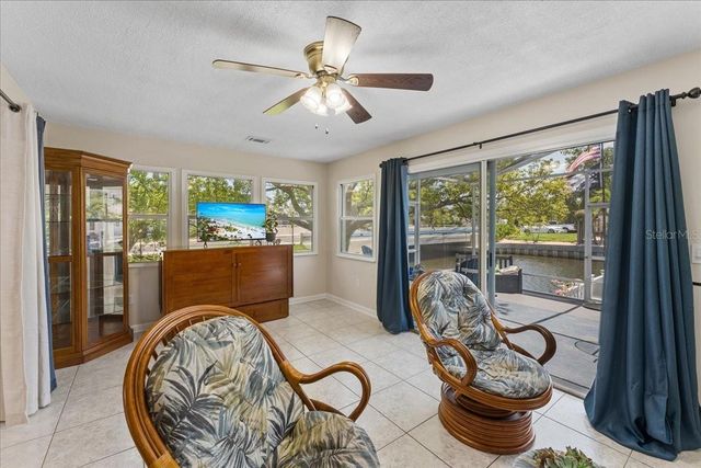344 CROSSWINDS DRIVE, Palm Harbor, FL 34683