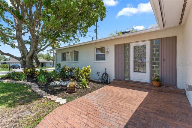 344 CROSSWINDS DRIVE, Palm Harbor, FL 34683